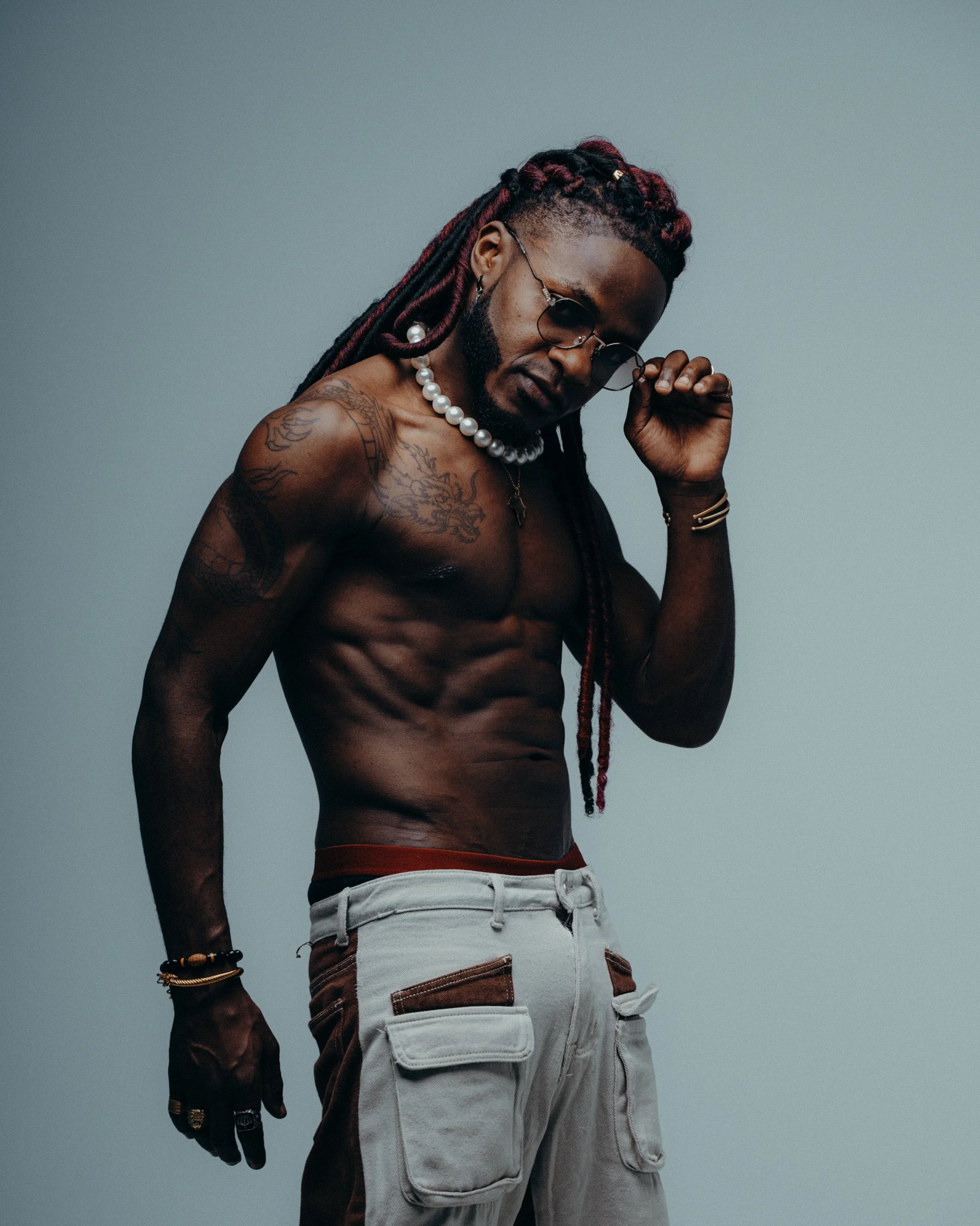 ミュージシャン Afro Brooklyn woman's afro breaks Guinness World Record